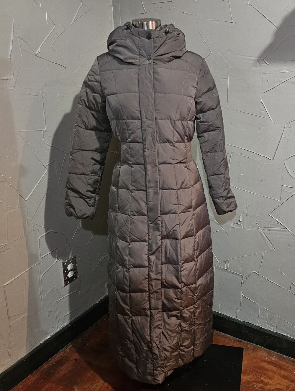 Long Quilted Hooded Women's Coat - Gray - XS
